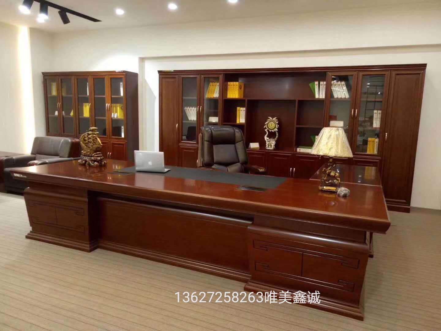 实木大班台WM-BC-3206