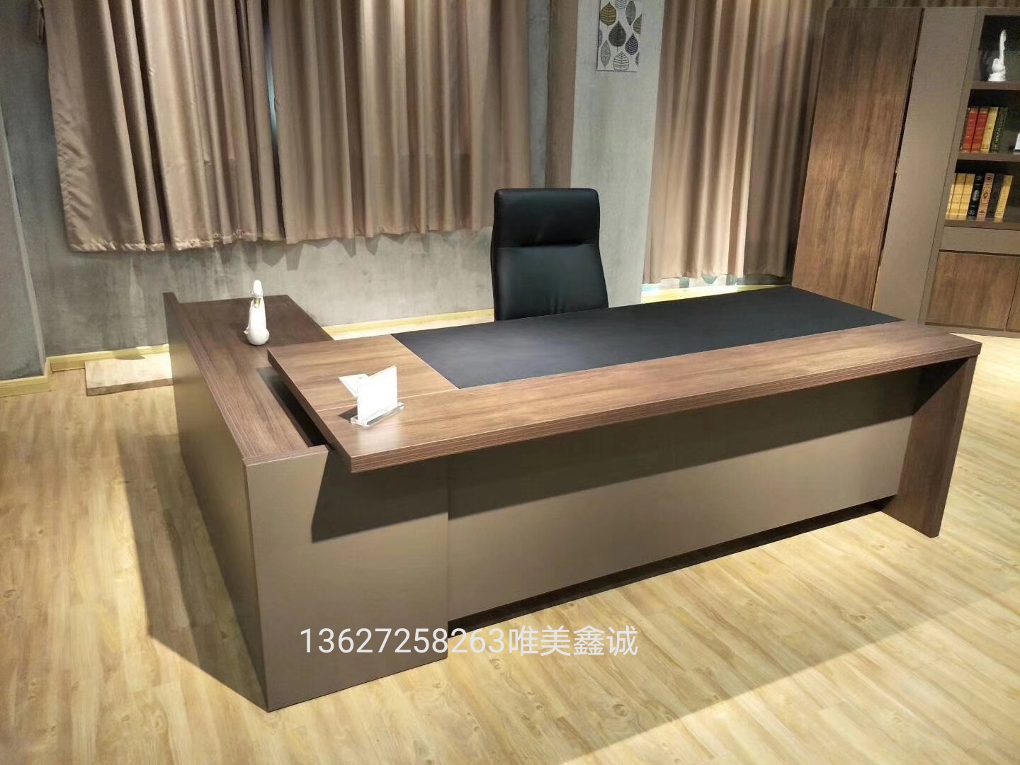 板式大班台WM-GNW-035