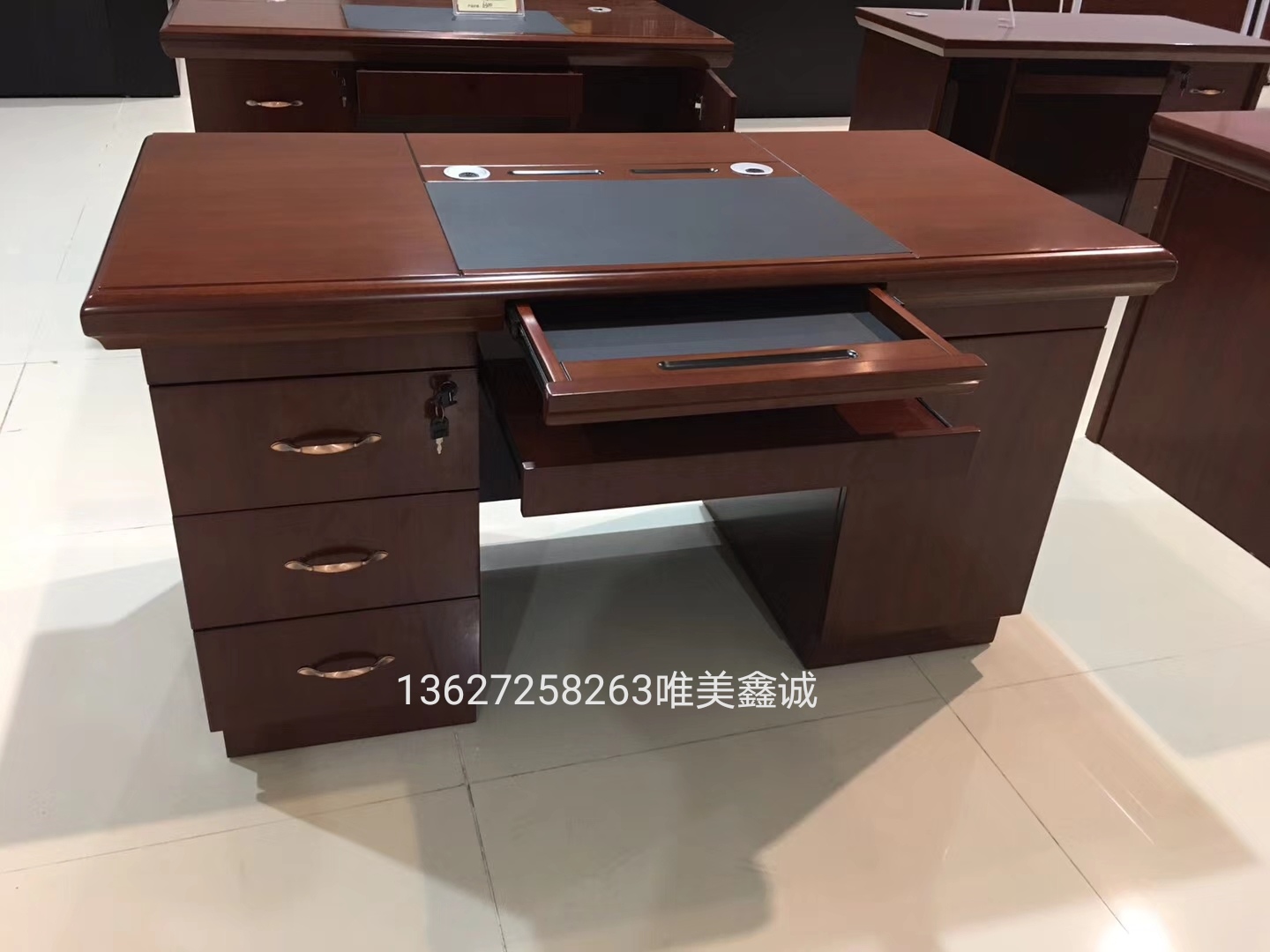 1.4米油漆木皮电脑办公桌