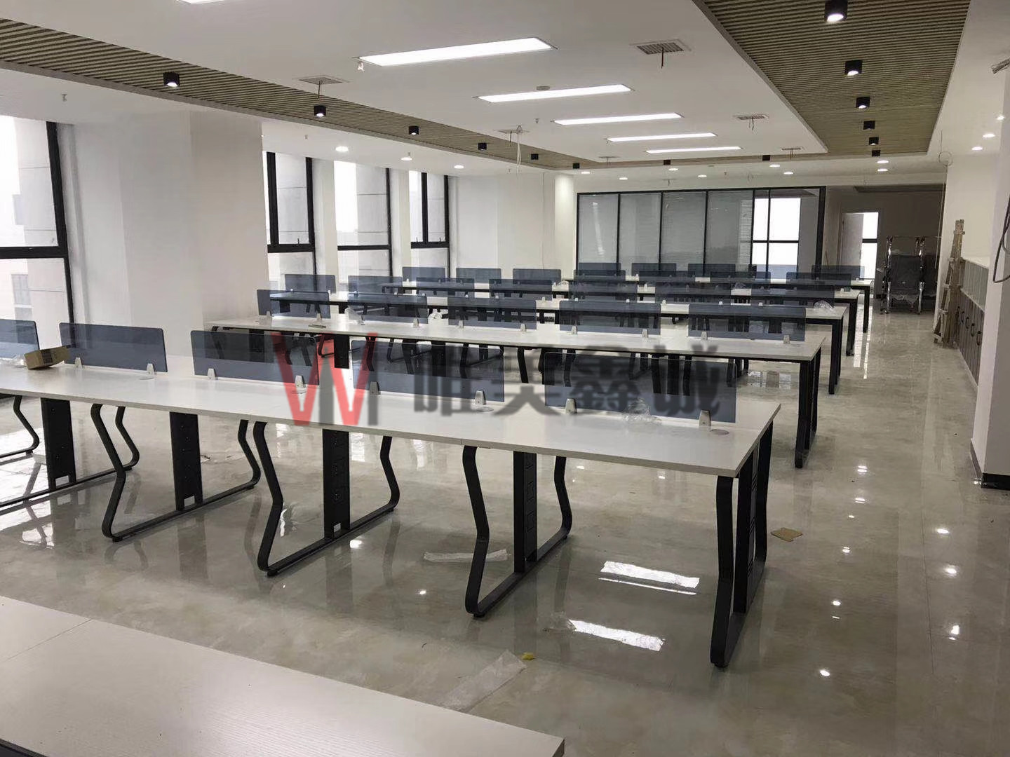 武汉华中科技大学-办公家具案例