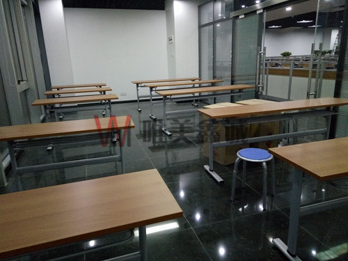 中建大楼五楼-办公家具案例